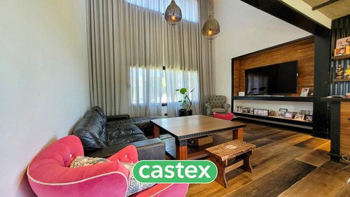 Casa A La Laguna En Venta En Vistas, Puertos