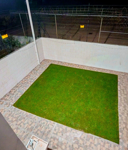 Casa 2 Recamaras, Sala, Cocina, Comedor, 2 Baños En Permuta