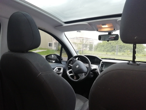 Peugeot 208 1.6 Allure Touchscreen 2016