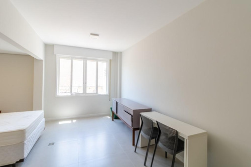 Imagem 3 de 10 de Apartamento Tipo Studio Para Alugar, 30 M² Por R$ 2.000 - Higienópolis - São Paulo/sp - Ap10216