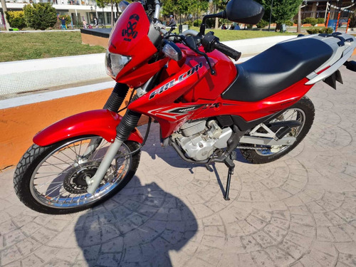 Imagen 3 de 10 de Honda Falcon 400