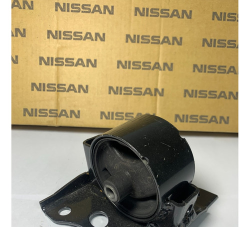 Base De Motor Delantero Izq Nissan Primera