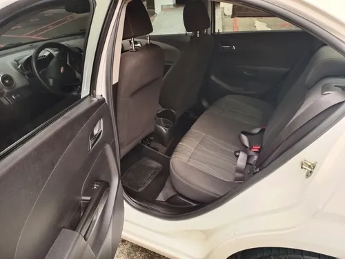 Chevrolet Sonic 1.6 Lt 5 p