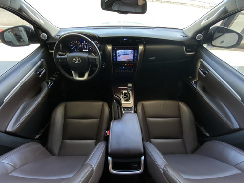 Imagem 7 de 12 de Hilux Sw4 Srx 4x4 2.8 Tdi 16v Dies. Aut.