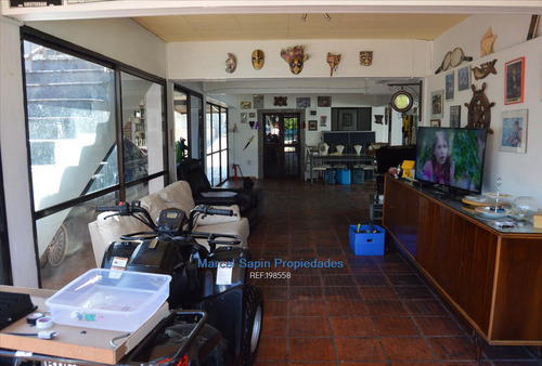 Casa Venta 4 Dorm. Próximo Al Club Malvin