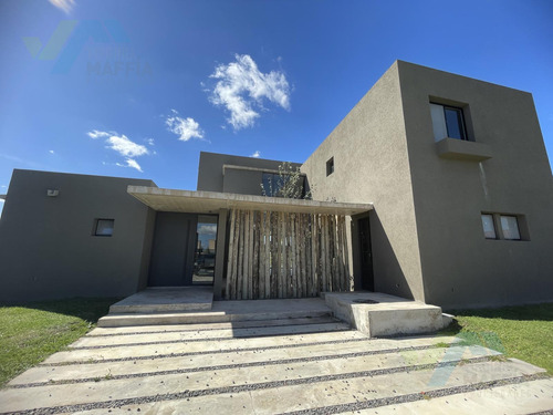 Casa En San Sebastian Area 2