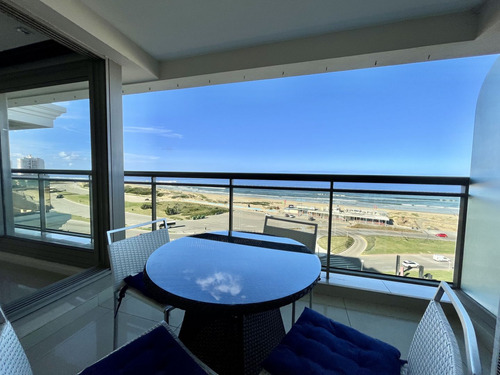 Departamento En Venta En Playa Brava