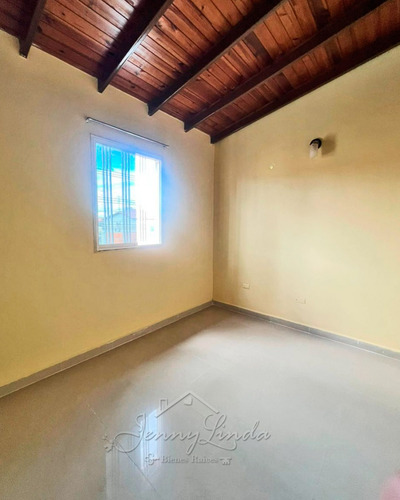 Se Vende!!! Casa En La Urbanización La Orquidea Maracay Aragua