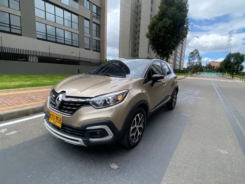Renault Captur 1.3T Intens Cvt