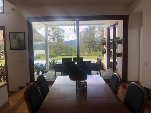 Finca En Venta, Exclusiva Parcelacion El Retiro, Antioquia