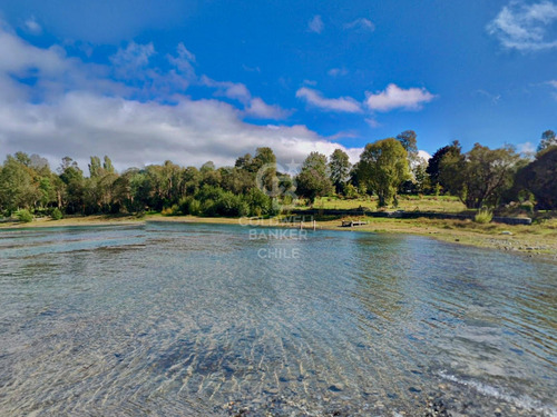 Sitio Lago Riñihue, Sector El Desagüe