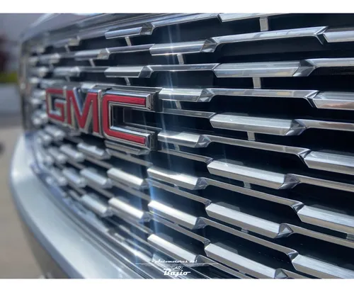 GMC Yukon 6.2 Denali 8 Vel Awd At