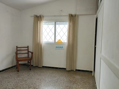 Venta, Casa 3 Dormitorios Sobre Avenida Principal, A 100 Metros Del Mar, Atlántida Pinares