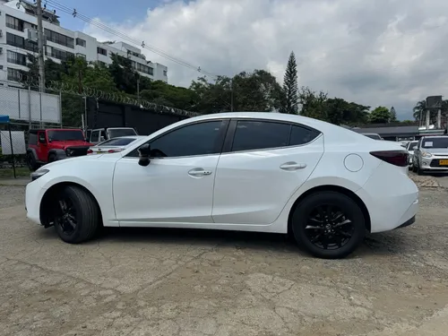 Mazda 3 Touring
