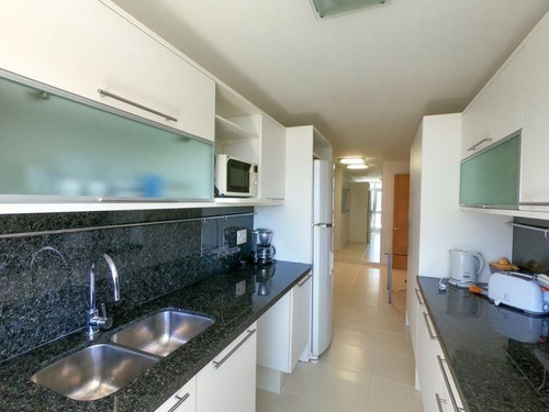Imagen 10 de 23 de Apartamento 3 Dormitorios En Playa Mansa, Punta Del Este - Seasons Tower