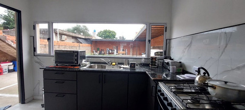 Venta Casa 3 Amb En Morón
