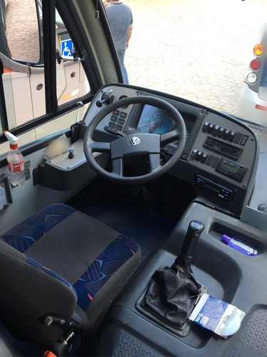 Imagem 5 de 12 de Neobus Thunder Way Com Elevador