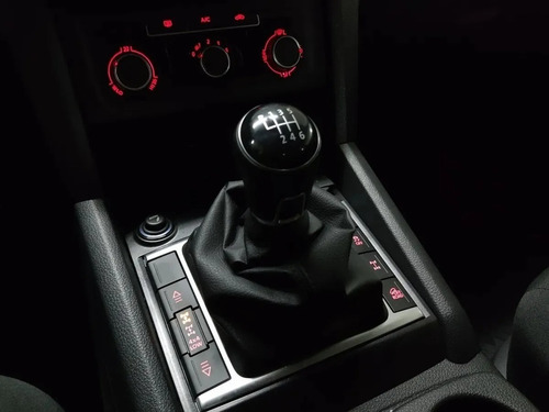 Imagen 2 de 18 de Volkswagen Amarok Confortline 4x2 Mt 0km Entrega Inmediata
