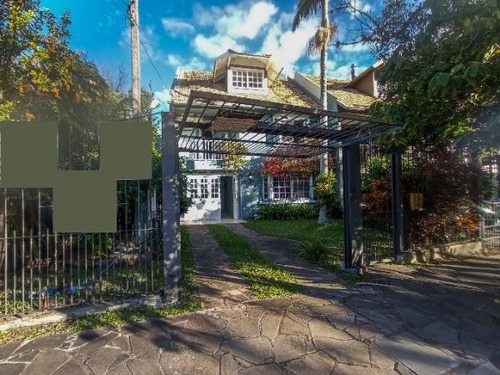 Casa Em Espirito Santo Com 4 Dormitórios - Mi13574