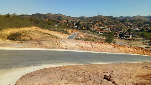 Imagem 11 de 13 de Lote Para Comprar No Centro Em Belo Vale/mg - 606