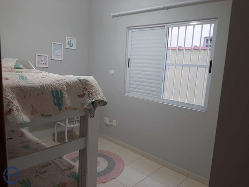 Casa Com 3 Dorms, Vila Voturua, São Vicente - R$ 400 Mil, Cod: 11757 - V11757