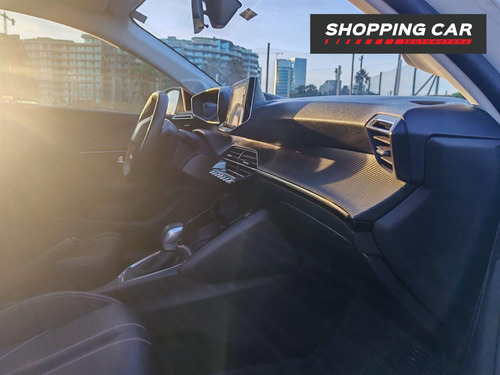 Peugeot 208 Feline 1.6 AT
