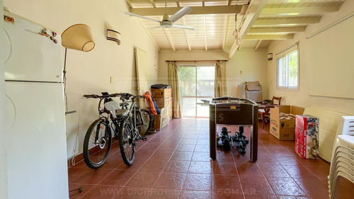 Casa 3 Dormitorios Venta - Florida