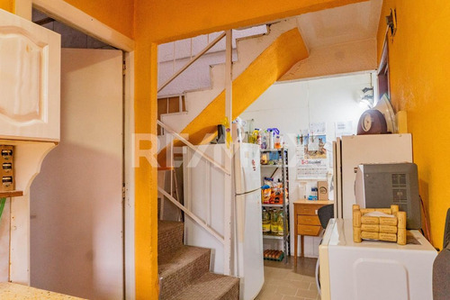 Venta Duplex 2 Dormitorios + Local