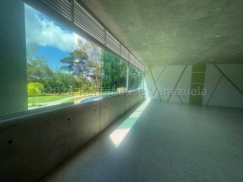 25-3243 Venta Hermoso Apartamento En Conjunto Residencial Nuevo Y Zona Exclusiva De Caracas