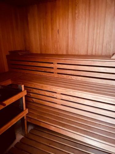 Imagen 16 de 30 de Excelente Casa Con Piscina En Venta - Lomas De Zamora