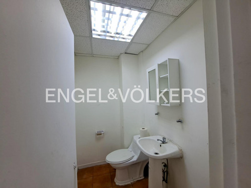 Céntrico Local Comercial Planta Libre 152 M2