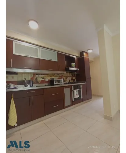 Apartamento En Venta, Envigado, Excelente Sector(mls#256078)