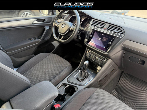 Volkswagen Tiguan Comfortline 7P