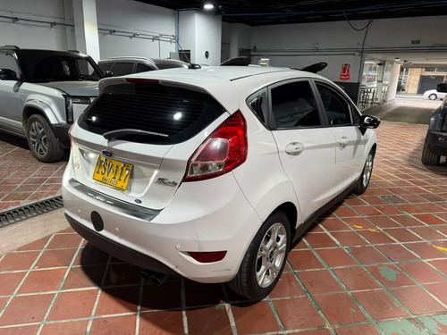 Ford Fiesta Se 1,6l At