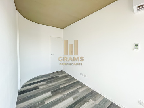 Venta De Departamento Dos Dormitorios, La Plata