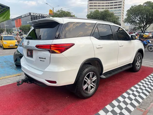 Toyota Fortuner Sw4 2.7 4x2 At