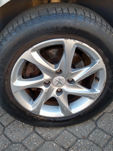 Peugeot 208 1.5 Allure Touchscreen 2015