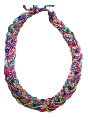Collar Tejido Crochet Aplique Lentejuelas En Hilo Y Lana.