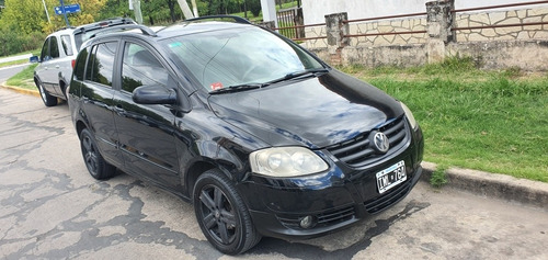 Volkswagen Suran 1.6 I Highline 90d 2009