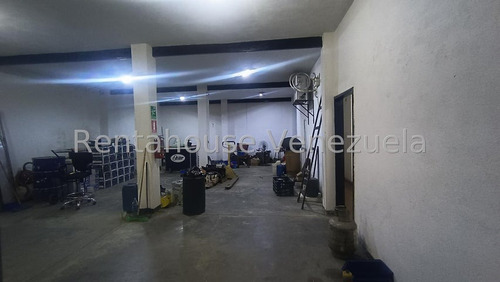 Gisselle Lobo Tiene Edificio Comercial En Venta En Zona Centro De Barquisimeto 2 Niveles Amplios Espacios Portones Puertas De Seguridad Tanque Subterraneo De 8000 Litros Camaras Seguridad 2 5 8 0 2 0