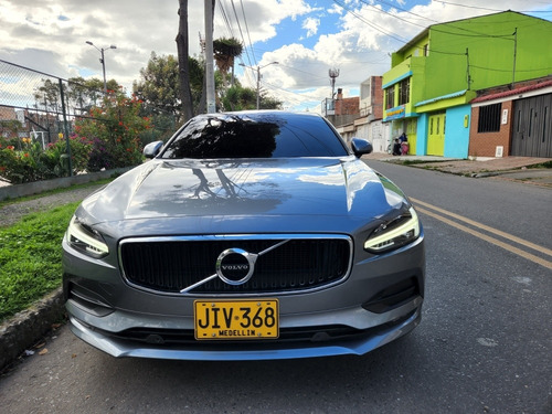Imagen 16 de 16 de Volvo S90 2017 2.0 T5 Drive-e Momentum