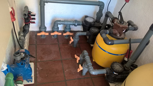 Reparacion Perdidas, Rajaduras, Filtro Y Bombas Pileta