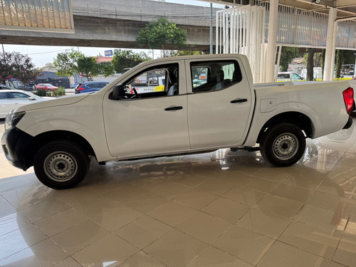 Nissan NP300 2.5 Doble Cabina S Aa Pack Seg Mt