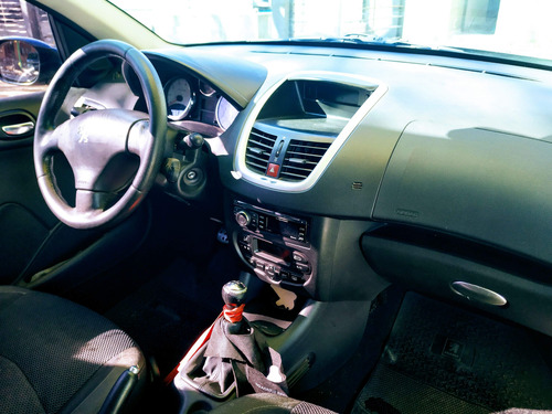 Peugeot 207 1.6 Sedan Xt