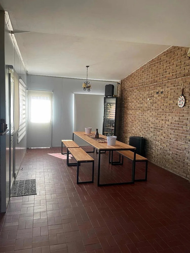 Imagen 13 de 22 de Preciosa Casa 2 Dormitorios-jardín-barbacoa Maroñas, Curva!