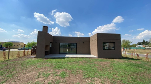 Imagen 25 de 28 de Casa Venta Barrio Privado Santa Emilia | Pilar Del Este | Pilar Zona Norte | G.b.a | Financiación