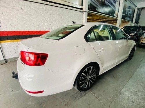 Volkswagen Jetta 2012 2.0 Comfortline Flex 4p Automática