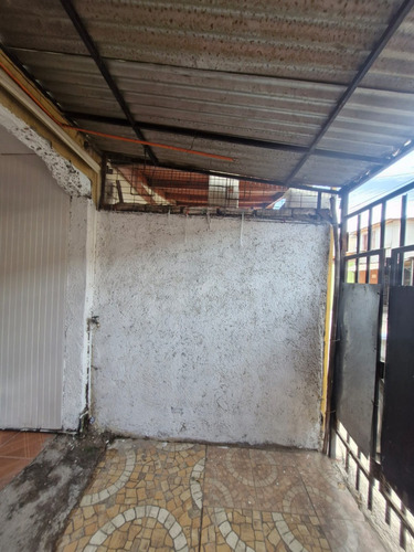 Poblacion El Nocedal 2, 3 Dormitorios, Entrada Auto Y Patio
