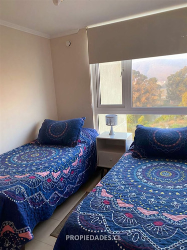 Departamento En Venta De 3 Dorm. En Papudo Primera Línea