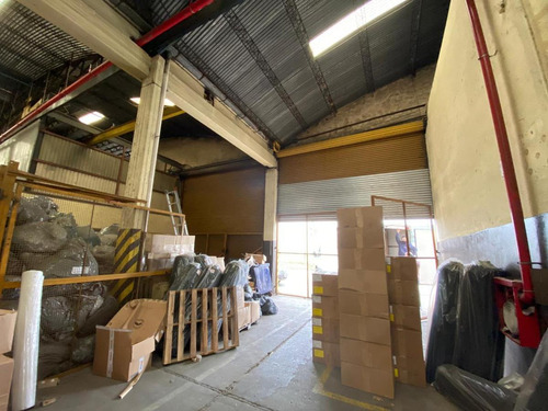 Imagen 18 de 25 de Galpón Industrial 3 Naves - 3600 M² Cub. - Oficinas - Baños - Vestuarios - San Justo